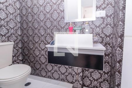 Casa de condomínio à venda com 170m², 3 quartos e 2 vagas Casa de condomínio à venda com 170m², 3 quartos e 2 vagasBanheiro 4