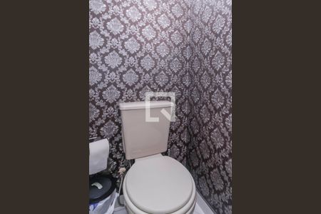 Casa de condomínio à venda com 170m², 3 quartos e 2 vagas Casa de condomínio à venda com 170m², 3 quartos e 2 vagasBanheiro 4