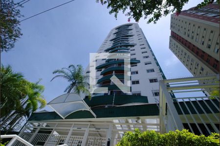 Apartamento para alugar com 70m², 3 quartos e 2 vagasFachada
