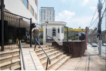 Apartamento à venda com 90m², 2 quartos e 2 vagasFrente