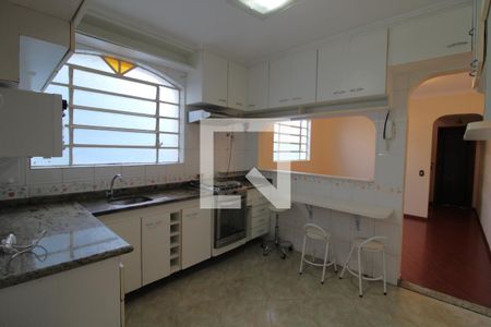 Casa para alugar com 147m², 3 quartos e 2 vagasCozinha