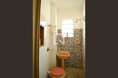 Banheiro de kitnet/studio para alugar com 1 quarto, 18m² em Centro, Rio de Janeiro
