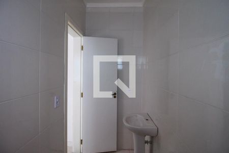 Banheiro de apartamento à venda com 1 quarto, 28m² em Vila Paulo Silas, São Paulo