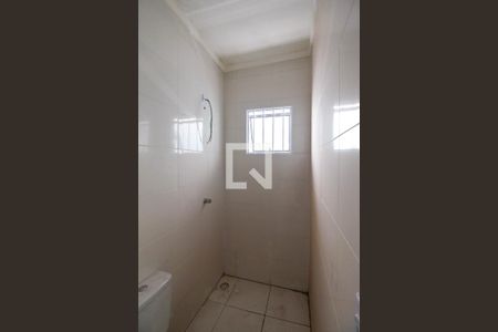 Banheiro de apartamento à venda com 1 quarto, 28m² em Vila Paulo Silas, São Paulo