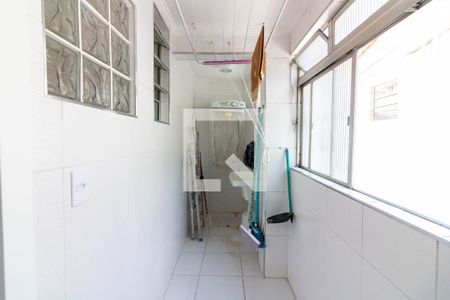 Apartamento à venda com 70m², 3 quartos e sem vagaÁrea de Serviço