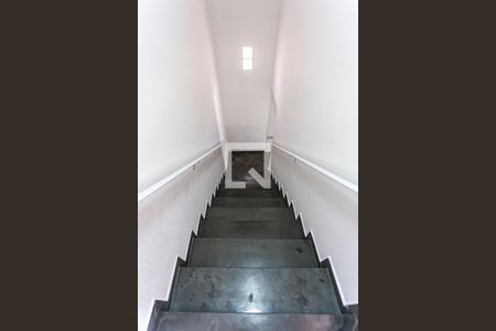 Apartamento à venda com 144m², 2 quartos e 2 vagasEscada Cobertura