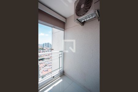 Apartamento para alugar com 61m², 2 quartos e 1 vaga Apartamento para alugar com 61m², 2 quartos e 1 vagaVaranda