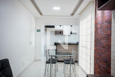 Apartamento para alugar com 61m², 2 quartos e 1 vaga Apartamento para alugar com 61m², 2 quartos e 1 vagaSala