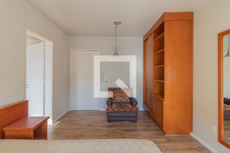 Sala/Quarto de kitnet/studio para alugar com 1 quarto, 24m² em Centro Histórico, Porto Alegre
