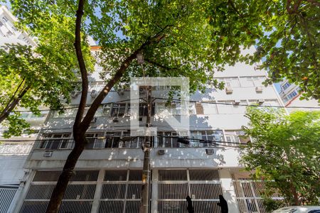 Apartamento à venda com 54m², 1 quarto e sem vagaFachada