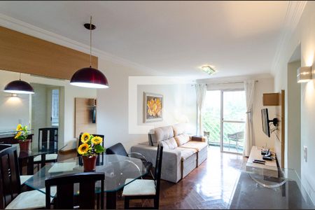 Apartamento para alugar com 67m², 2 quartos e 1 vagaSala