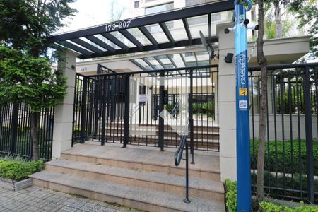 Apartamento para alugar com 160m², 3 quartos e 3 vagasFachada