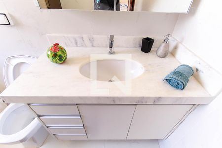 Casa à venda com 219m², 3 quartos e 4 vagas Casa à venda com 219m², 3 quartos e 4 vagasBanheiro do Quarto 3