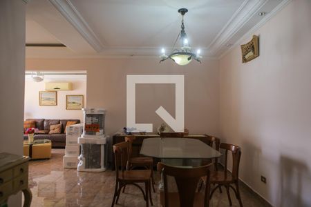 Sala de apartamento para alugar com 3 quartos, 180m² em Gonzaga, Santos