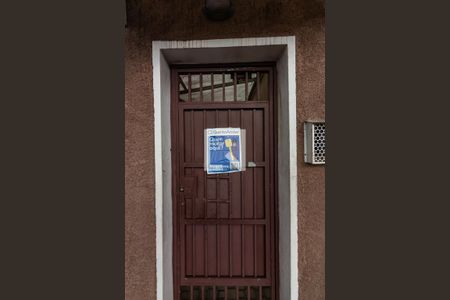 Placa de Anuncio  de casa de condomínio para alugar com 2 quartos, 50m² em Metalúrgicos, Osasco