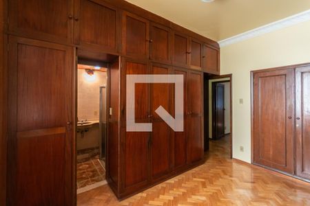 Apartamento para alugar com 138m², 3 quartos e 1 vagaSuíte