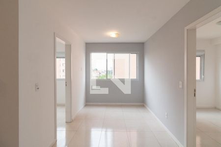 Sala/Cozinha de apartamento para alugar com 2 quartos, 36m² em Jardim Ester Yolanda, São Paulo