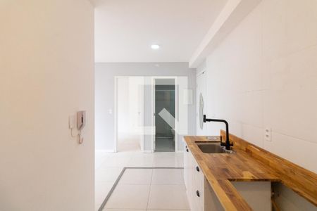 Sala/Cozinha de apartamento para alugar com 2 quartos, 36m² em Jardim Ester Yolanda, São Paulo