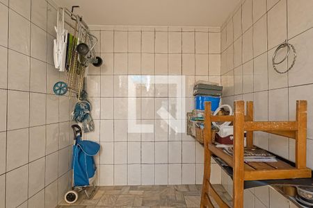 Casa à venda com 172m², 3 quartos e 2 vagas Casa à venda com 172m², 3 quartos e 2 vagasÁrea de Serviço