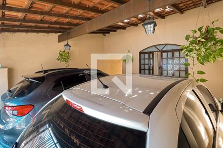 Casa à venda com 172m², 3 quartos e 2 vagas Casa à venda com 172m², 3 quartos e 2 vagasGaragem