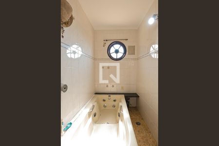 Casa à venda com 172m², 3 quartos e 2 vagas Casa à venda com 172m², 3 quartos e 2 vagasBanheiro da Suíte