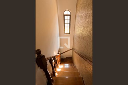 Casa à venda com 172m², 3 quartos e 2 vagas Casa à venda com 172m², 3 quartos e 2 vagasCorredor