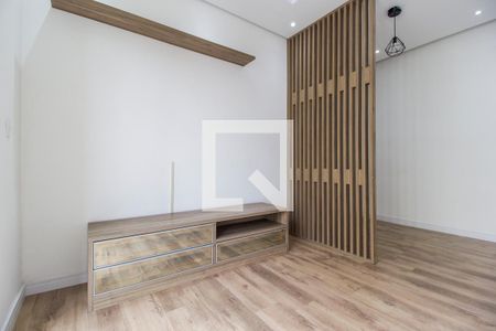 Sala de apartamento à venda com 2 quartos, 60m² em Jardim Tupanci, Barueri