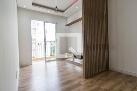 Sala de apartamento à venda com 2 quartos, 60m² em Jardim Tupanci, Barueri