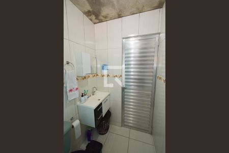 Casa à venda com 72m², 3 quartos e 1 vagaBanheiro 1
