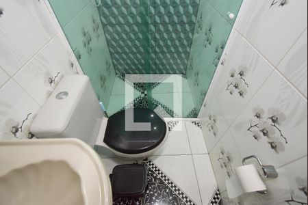 Casa à venda com 72m², 3 quartos e 1 vagaBanheiro 2