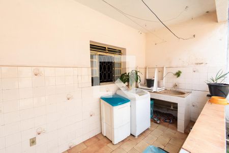 Casa à venda com 360m², 3 quartos e 3 vagasÁrea de Serviço