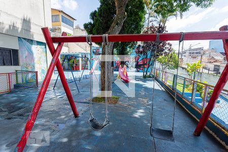 Apartamento à venda com 46m², 2 quartos e 1 vaga Apartamento à venda com 46m², 2 quartos e 1 vagaÁrea comum - Playground