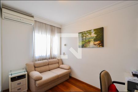 Apartamento à venda com 185m², 4 quartos e 3 vagas Apartamento à venda com 185m², 4 quartos e 3 vagasQuarto 2