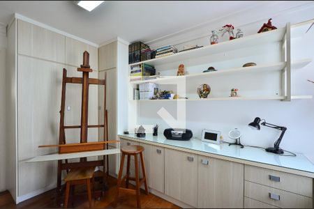 Apartamento à venda com 185m², 4 quartos e 3 vagas Apartamento à venda com 185m², 4 quartos e 3 vagasQuarto 1