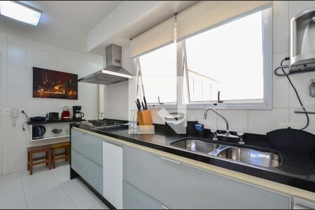 Apartamento à venda com 185m², 4 quartos e 3 vagas Apartamento à venda com 185m², 4 quartos e 3 vagasCozinha