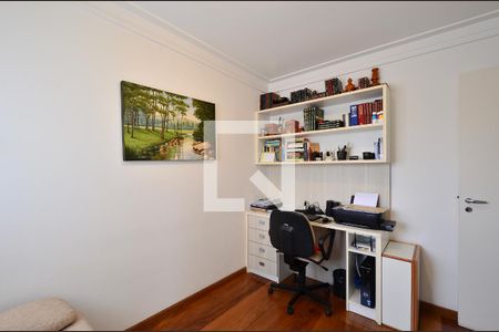 Apartamento à venda com 185m², 4 quartos e 3 vagas Apartamento à venda com 185m², 4 quartos e 3 vagasQuarto 2