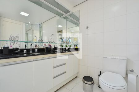 Apartamento à venda com 185m², 4 quartos e 3 vagas Apartamento à venda com 185m², 4 quartos e 3 vagasBanheiro da Suíte 2