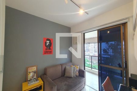 Apartamento à venda com 102m², 3 quartos e 3 vagasQuarto 3