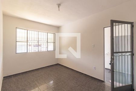 Sala de casa para alugar com 2 quartos, 60m² em Campo Grande, Rio de Janeiro