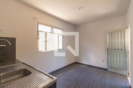 Casa para alugar com 60m², 2 quartos e sem vaga Casa para alugar com 60m², 2 quartos e sem vagaCozinha