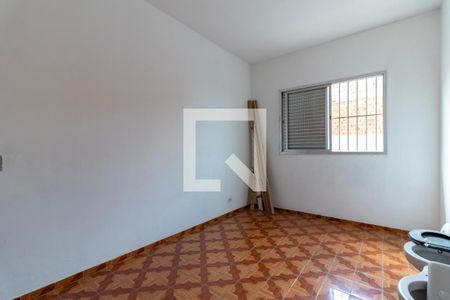 Quarto 1 de casa para alugar com 2 quartos, 30m² em Jardim São Sebastião, São Paulo