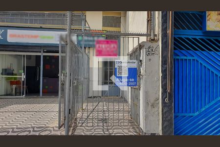 Casa para alugar com 30m², 2 quartos e sem vaga Casa para alugar com 30m², 2 quartos e sem vagaFachada