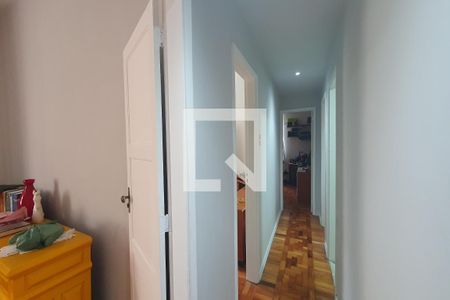 Corredor de apartamento à venda com 3 quartos, 120m² em Grajau, Rio de Janeiro