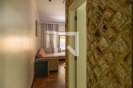 Casa à venda com 100m², 3 quartos e 2 vagasCorredor