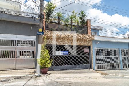 Casa à venda com 100m², 3 quartos e 2 vagasFachada