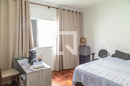 Casa à venda com 100m², 3 quartos e 2 vagasQuarto 2