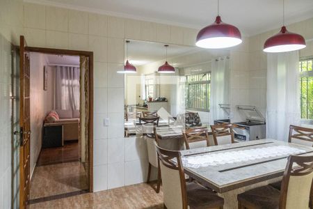 Casa à venda com 100m², 3 quartos e 2 vagasCopa