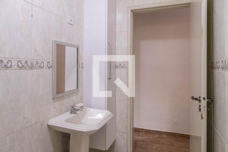 Casa à venda com 100m², 3 quartos e 2 vagasBanheiro