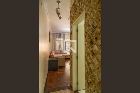 Casa à venda com 100m², 3 quartos e 2 vagasCorredor