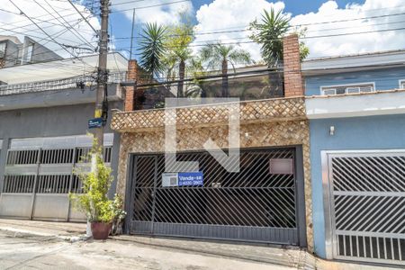 Casa à venda com 100m², 3 quartos e 2 vagasFachada